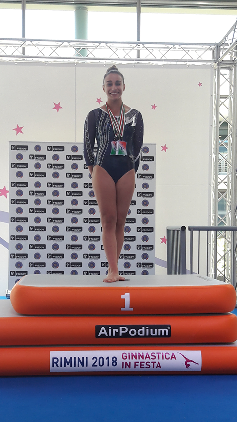 36466973_617105135321696_266813607629553664_n