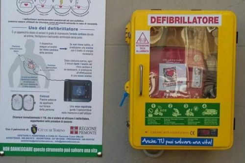 Defibrillatore pubblico: raccolta fondi da “MadMat’s Acconciature”