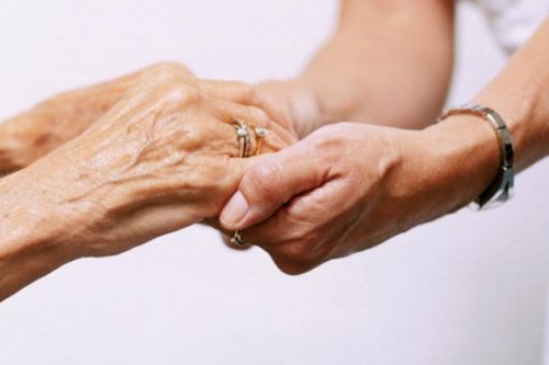Case famiglia a Lumezzane: in mostra i lavori dei 27 ospiti