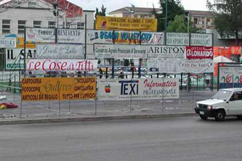 Prenotazione esposizione striscioni pubblicitari – esposizione volantini e manifesti Prenotazione esposizione striscioni pubblicitari – esposizione volantini e manifesti