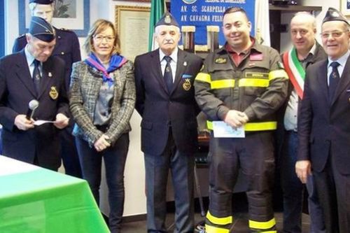 Raccolta tappi di plastica: l’Arma aereonautica di Lumezzane trasforma il riciclo in solidarietà