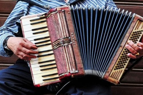 Domenico Marsicano, il Cantastorie di Lumezzane sbarca su YouTube