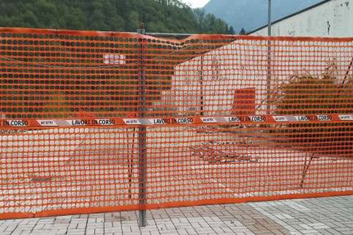 Bonifica del cimitero unico: si allungano i tempi