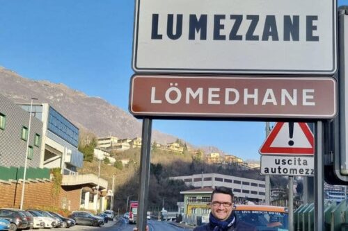 I nuovi cartelli di ingresso in Valgobbia: un tocco di classe e lumezzanesità