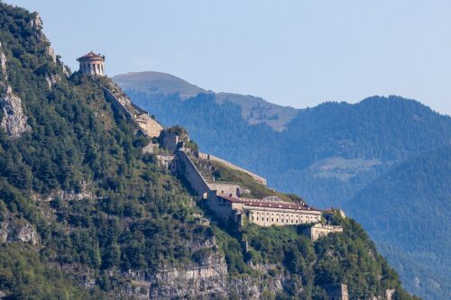 Alla Rocca d’Anfo con gli Alpini: l’avventura dei ragazzi delle medie dell’Alighieri