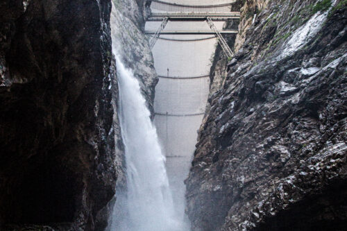 Un’imponente fotografia di Mirko Zanetti per il Museo del Vajont